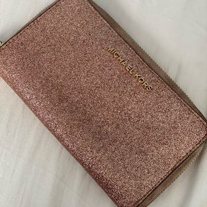 Michael kors rose gold watch